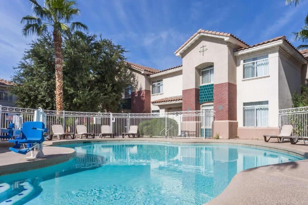 Chandler Promo 1Bd 1Ba Esterno foto