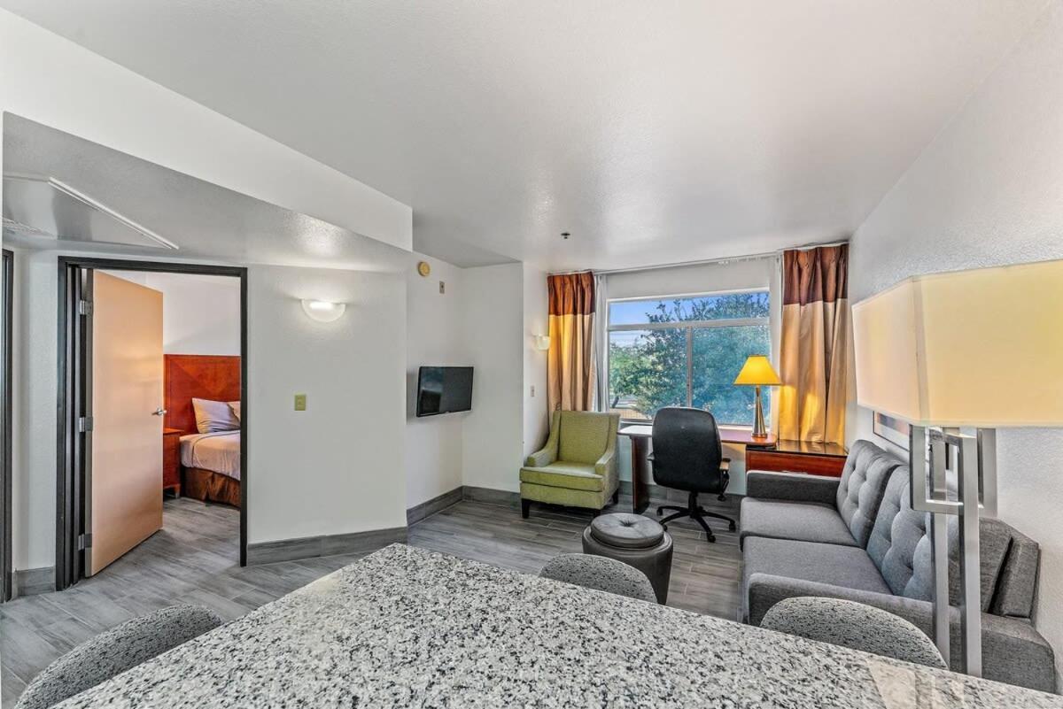 Chandler Promo 1Bd 1Ba Esterno foto